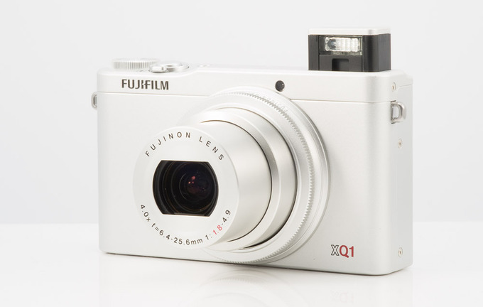 Fujifilm XQ1 - Budowa i jako wykonania