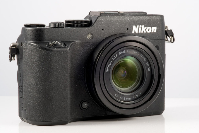 Nikon Coolpix P7800 - Budowa i jako wykonania