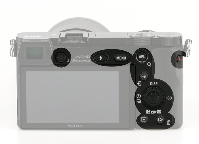 Sony A6000 - Budowa, jako wykonania i funkcjonalno
