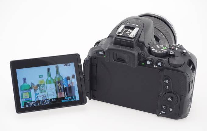 Nikon D5500 - Budowa, jako wykonania i funkcjonalno