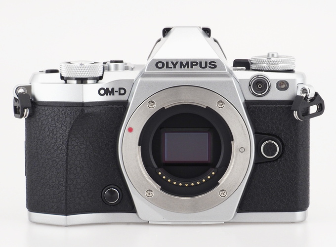 Olympus OM-D E-M5 Mark II - Budowa, jako wykonania i funkcjonalno