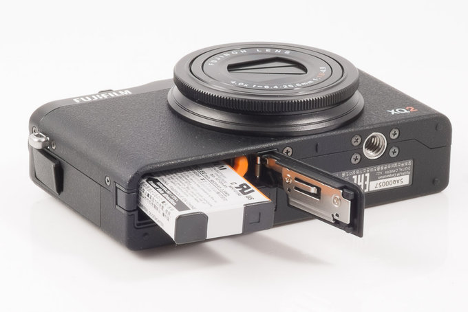 Fujifilm XQ2 - Budowa i jako wykonania