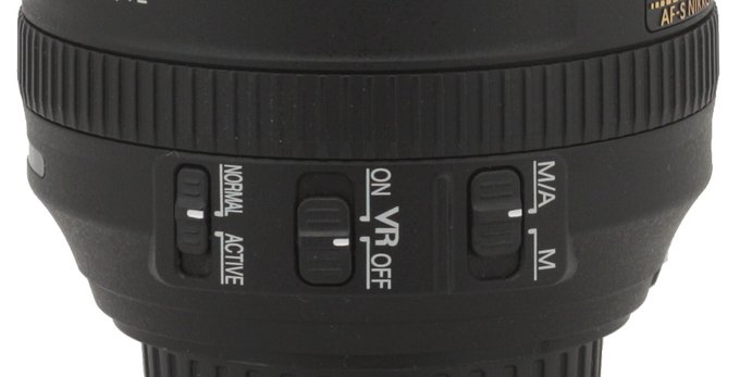 Nikon Nikkor AF-S DX 16-80 mm f/2.8-4E ED VR - Budowa, jako wykonania i stabilizacja