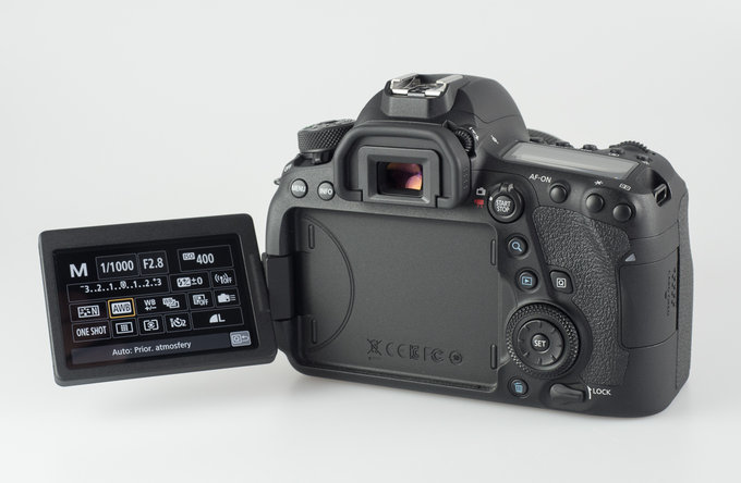 Canon EOS 6D Mark II - Budowa i jako wykonania