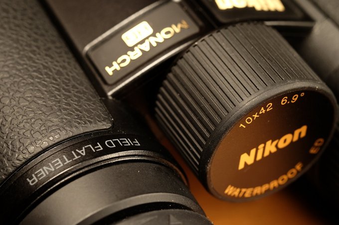Nikon Monarch HG - Monarch HG pod aglami