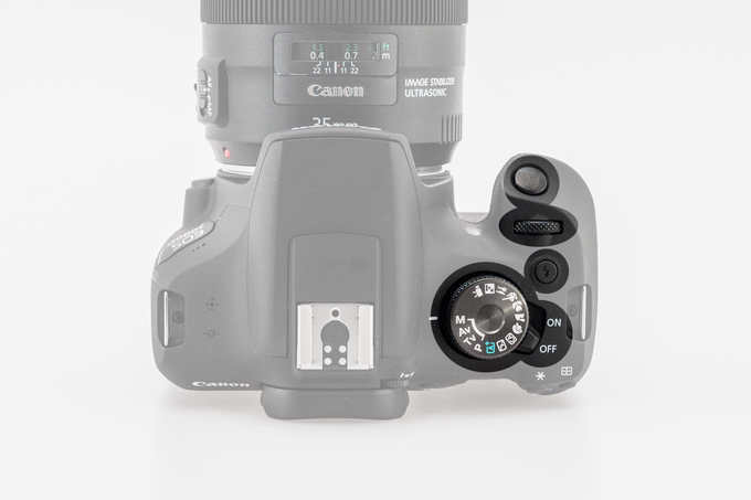 Canon EOS 2000D - Budowa i jako wykonania