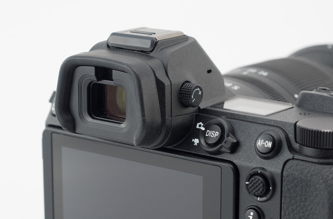Nikon Z7 II - Budowa, jako wykonania i funkcjonalno