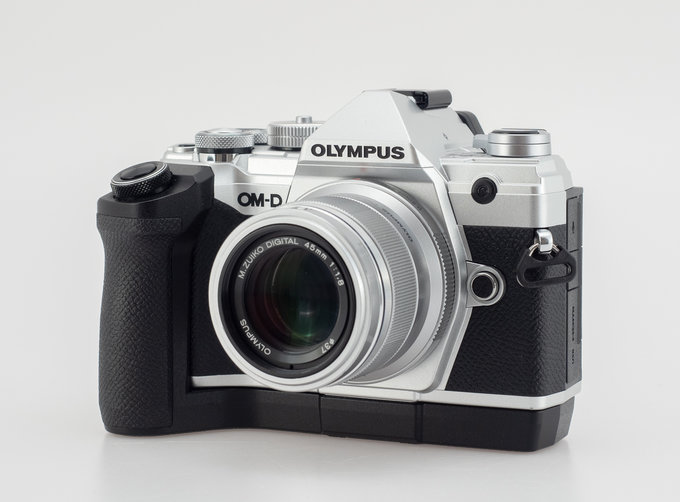 Olympus OM-D E-M5 Mark III - Budowa, jako wykonania i funkcjonalno