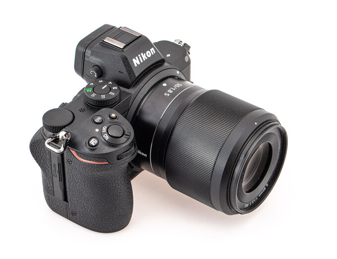 Nikon Z5 - test trybu filmowego - Budowa i ergonomia