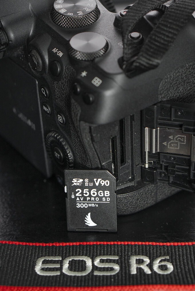 Canon EOS R6 - test trybu filmowego - Budowa i ergonomia
