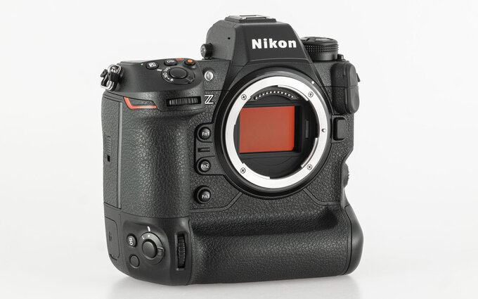 Nikon Z9 - test trybu filmowego - Budowa i ergonomia