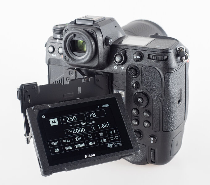 Nikon Z9 - Budowa, jako wykonania i funkcjonalno