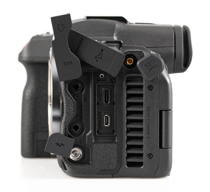  Canon EOS R5 C - test trybu filmowego - Budowa i ergonomia