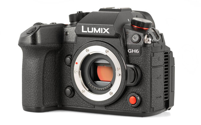 Panasonic Lumix GH6 - test trybu filmowego - Budowa i ergonomia