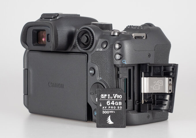 Canon EOS R7 - Uytkowanie i ergonomia