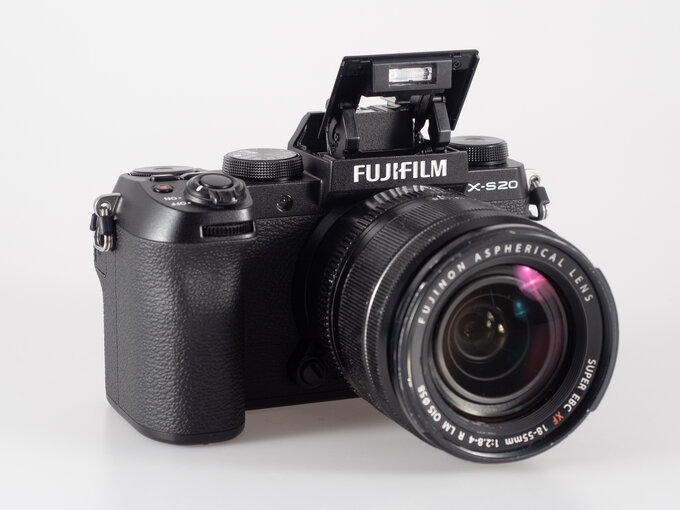 Fujifilm X-S20 - Uytkowanie i ergonomia