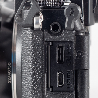 Fujifilm X-S20 - Budowa, jako wykonania i funkcjonalno