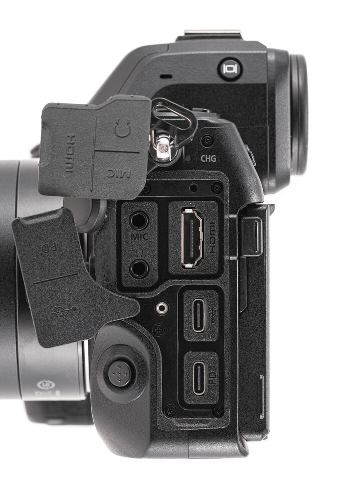 Nikon Z8 - test trybu filmowego - Budowa i ergonomia