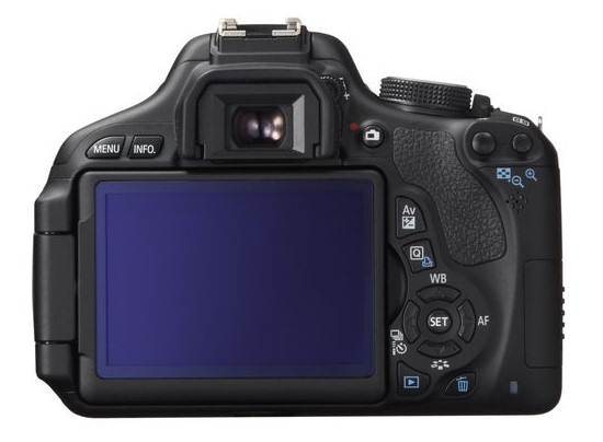 Canon EOS 600D z nowym kitem