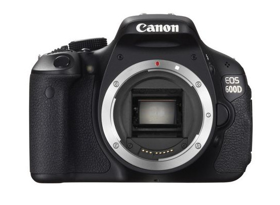Canon EOS 600D z nowym kitem