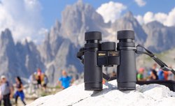 Nikon Monarch HG 30 mm - lornetki dla turysty