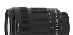 Canon EF-S 18-135 mm f/3.5-5.6 IS STM
