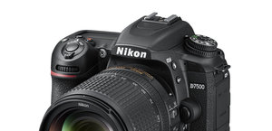 Nikon D7500