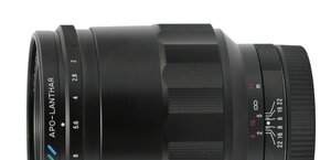 Voigtlander Apo-Lanthar 65 mm f/2 Aspherical 1:2 Macro