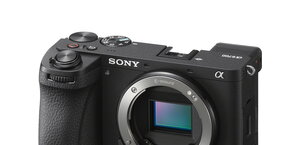Sony A6700