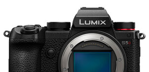 Panasonic Lumix S5D