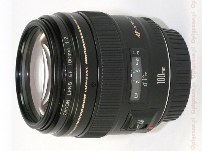 Canon EF 100 mm f/2.0 USM