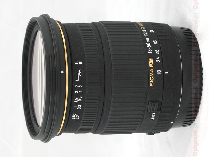 Sigma 18-50 mm f/2.8 EX DC Macro