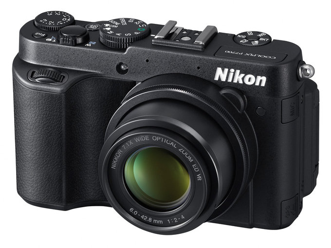 Nikon Coolpix P7700