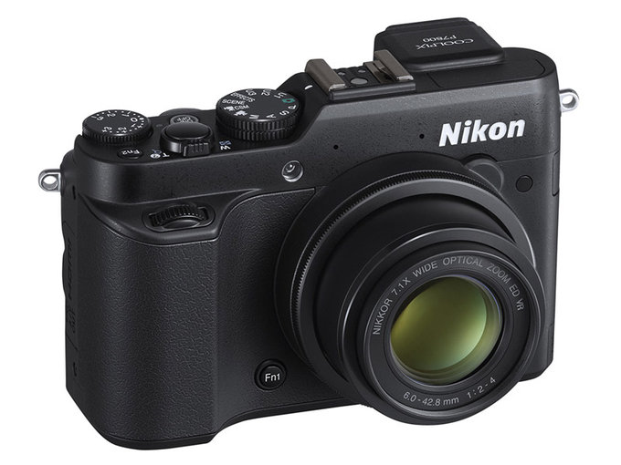 Nikon Coolpix P7800