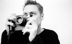 Portrety fotografw Michaela Agela w Leica Gallery