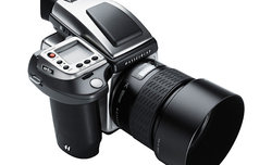 Stalowy Hasselblad H4D-40