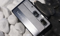 Nowy cyfrowy aparat kompaktowy 3D od Panasonika