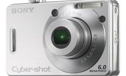 DSC-W50 i DSC-W30 - nowe kompakty Sony.