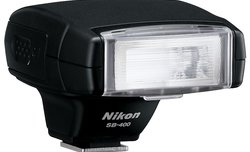 SB-400 - nowa, tania lampa Nikona