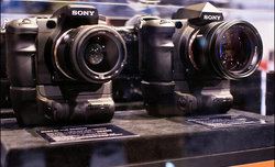 Nowo�ci Sony: 2 lustrzanki i 8 obiektyw�w - dodano zdj�cia