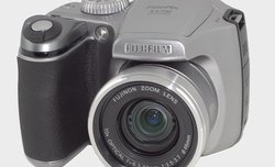 Test aparatu Fujifilm S5700