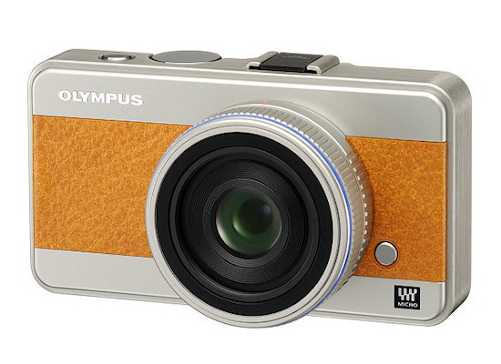 Olympus Mikro Cztery Trzecie latem