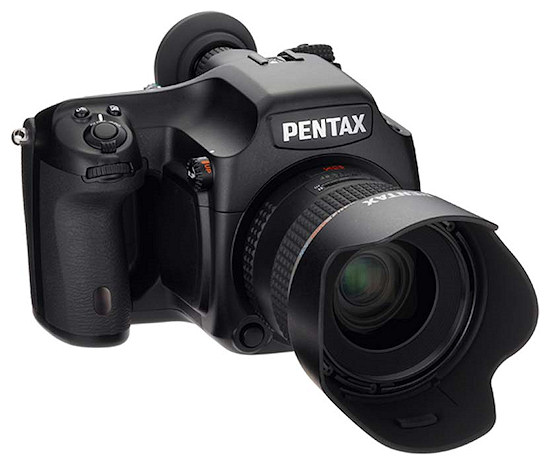 Pentax 645D w sklepach dopiero od 11 czerwca