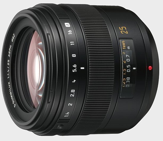 Dwa obiektywy Leica dla systemu 4/3