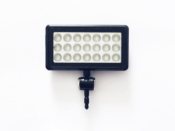 Flasher - kompaktowa lampa dla smartfona