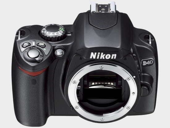 Nikon D40 - oficjalnie! Nikon D40 - oficjalnie!