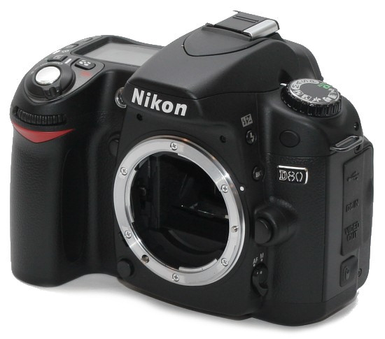 Nikon D80 - Jako wykonania i ergonomia