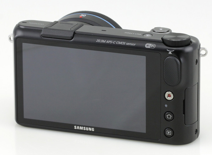 Samsung NX2000 - Budowa, jako wykonania i funkcjonalno