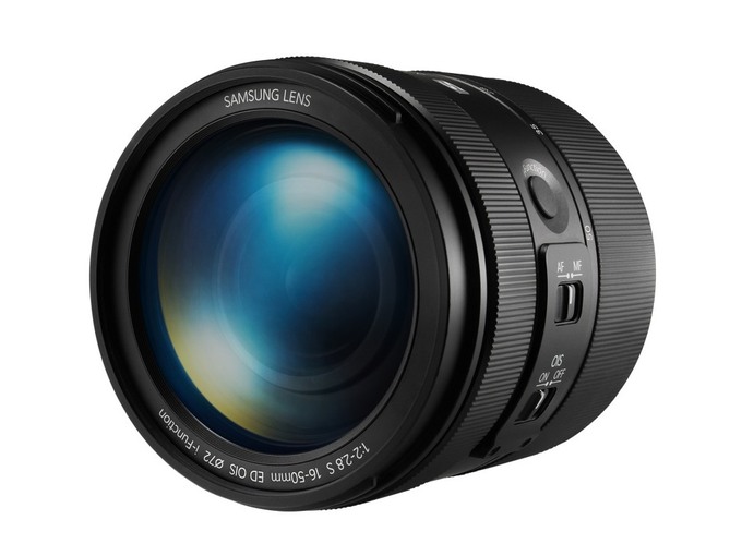 Samsung NX 16-50 mm f/2.0-2.8 oraz 16-50 mm f/3.5-5.6