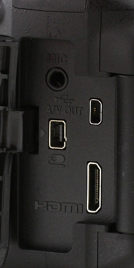 Nikon D5300 - Budowa, jakość wykonania i funkcjonalność